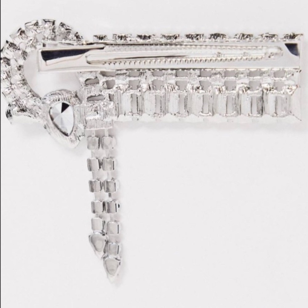 New! FP rhinestone embellished hair clip - Picture 2 of 8